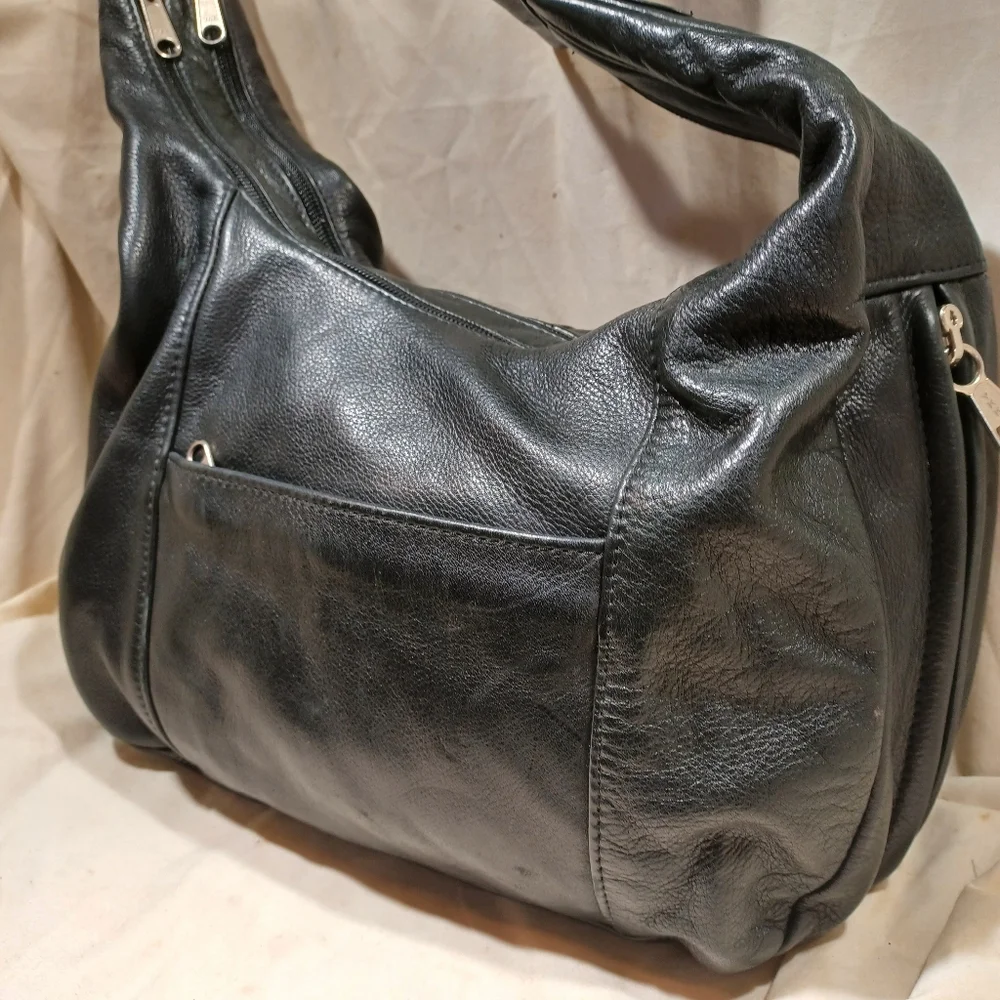 Coronado Leather Conceal Carry Messenger Bag - Picture 4 of 12